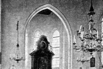 zámecká kaple na počátku 20. století (© Antonín Podlaha: Posvátná místa království Českého; Díl 2., Vikariáty: Berounský, Bystřický a Plzeňský, Dědictví sv. Jana Nepomuckého, Praha 1908)