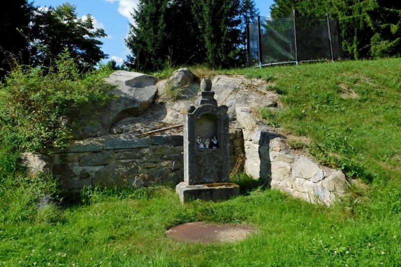 výklenková kaplička