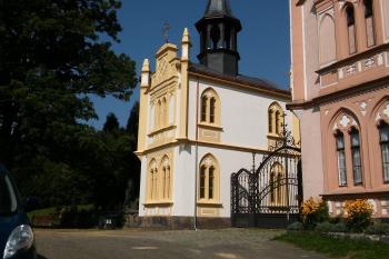 Mikulášovice-hřbitovní kostel (© Ladislav Moučka 09/2016)
