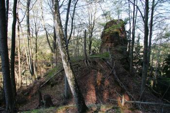 Pohled na hrádek ( © Petr Nožička 04/2011)