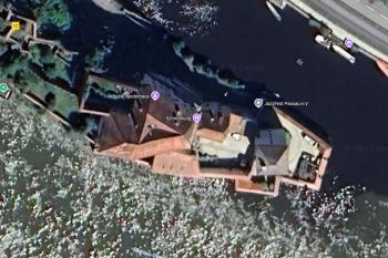  (© Google Maps)