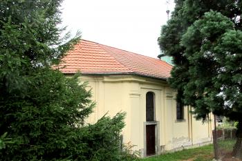 Kaple Panny Marie v Okrouhlé, obci nedaleko Nového Boru. (© Pavel Vítek  10/2025)