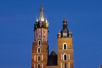 hlavní průčelí kostela ( © Jan P. Štěpánek 12/2015)