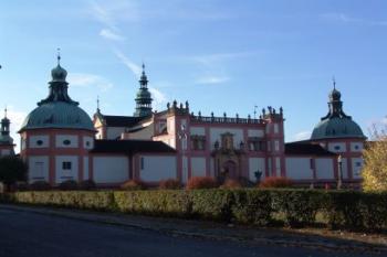 Z hlavní cesty (© Dušan Lipár, 11/2006)