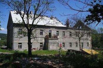 Zámek po požáru 2007 (© egon wiesner, 06/2007)