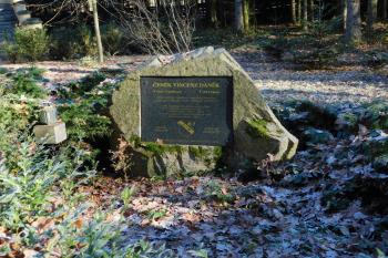  (© Milan Caha  11/2025)