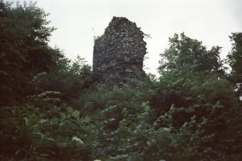 Zřícenina hradu Kumburk (© Vlastislav Mareček, 07/1989)