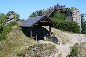 Kumburk - zřícenina hradu (© Pavel Jarý, 07.08.2008)