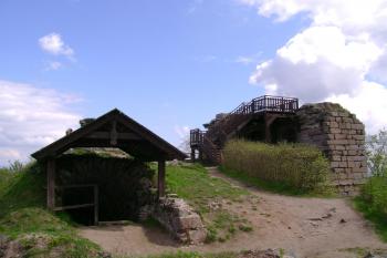 Hrad Kumburk (© Miroslav Novotný, 04/2009)