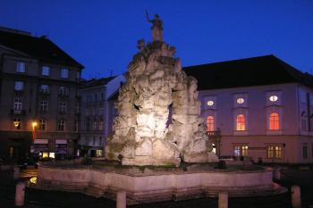 noční kašna Parnas ( © Jan P. Štěpánek 12/2007)