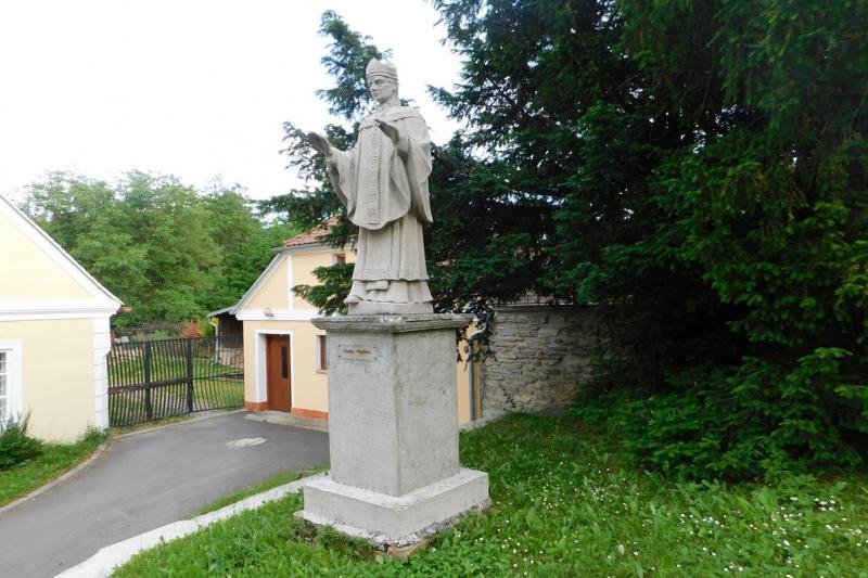 socha sv. Vojtěcha socha sv. Vojtěcha