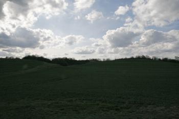 Nejvyšší část hradiště - akropole ( © Iva Spurná 3.4.2010)