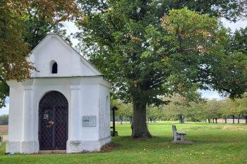 Velká Jesenice-kaple (© Cvejn 09/2024)