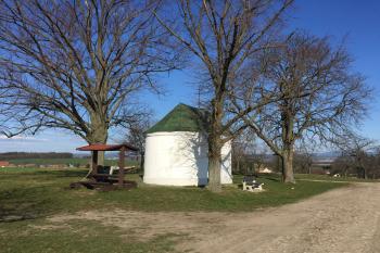 Velká Jesenice-kaple (© Václav Horák 03/2020)