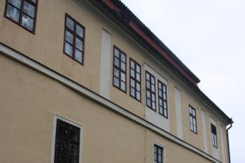 Západní část severního průčelí ( © Ivan Grisa 08/2011)