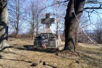 památník na vojenském hřbitově