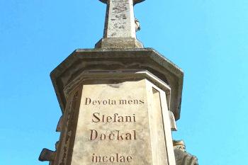 Kříž v Kožušanech, jižně od Olomouce. (© Pavel Vítek  09/2025)