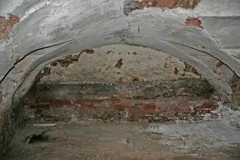 Předhradí, rohová místnost ( © Luděk Pitter 06/2006)