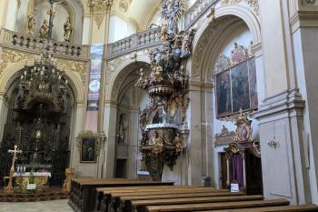 Vambeřice-bazilika (© Jirka Seidl 09/2025)