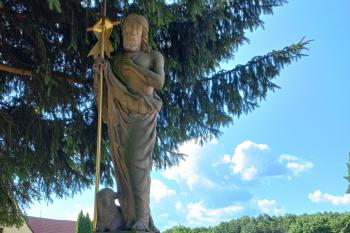 socha sv. Jana Křtitele (© Míra Tomanec 07/2023)