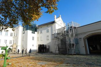  (© Milan Caha  11/2025)