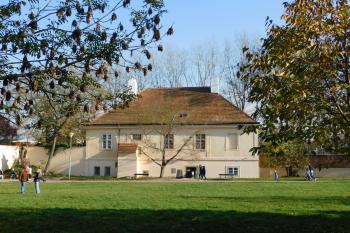  (© Milan Caha  11/2025)