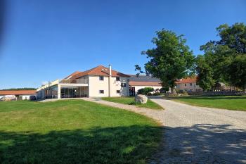  (© Jaroslav Špiroch  08/2025)