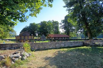  (© Jaroslav Špiroch  08/2025)