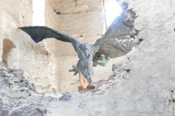 Hrad Kunětická Hora - Drak v hradním paláci (© aleshwarrior, 06/2014)