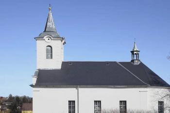 Kostel Povýšení sv. Kříže v Mistrovicích, místní části Nového Oldřichova v okrese Česká Lípa. (© Pavel Vítek  10/2025)