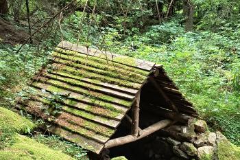  (© Jaroslav Špiroch  08/2025)