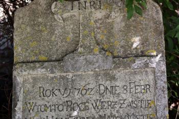 smírčí kámen (© J. Knapová 08/2023)