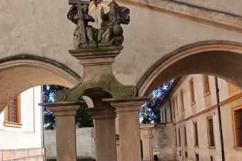  (© Jaroslav Špiroch  09/2025)