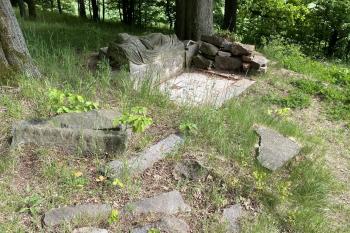 torzo Božího hrobu (© Lukáš Sádecký 05/2025)