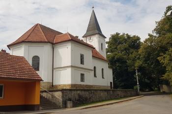 Diváky-kostel (© Lukáš Mrštík 08/2024)