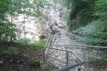Vyhlídkový můstek nad propastí ( © Ivo Rozehnal 06/2019)
