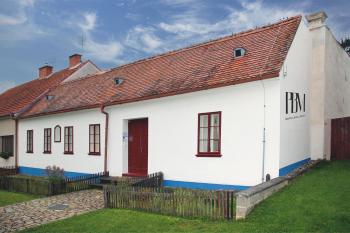 Památník bří Mrštíků (© Jana Křivánková  08/2023)