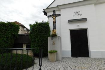  (© Milan Caha  08/2025)