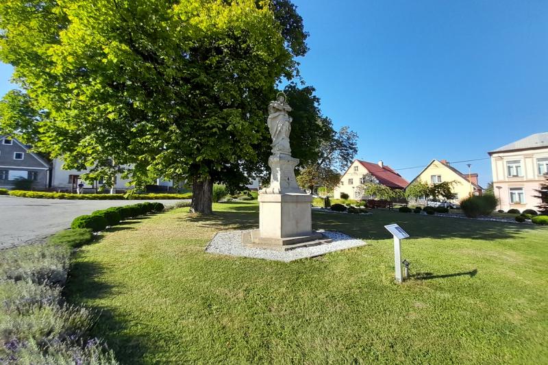 socha Panny Marie Immaculaty