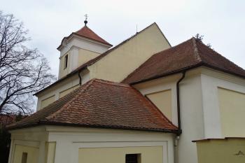 Němčičky-kostel (© Ji 13 Va  03/2016)