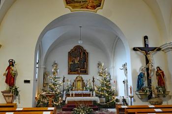 Němčičky-kostel (© Jozef Držiak  01/2020)