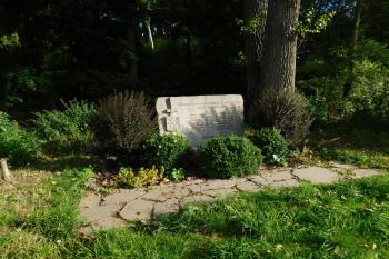  (© Milan Caha  08/2025)