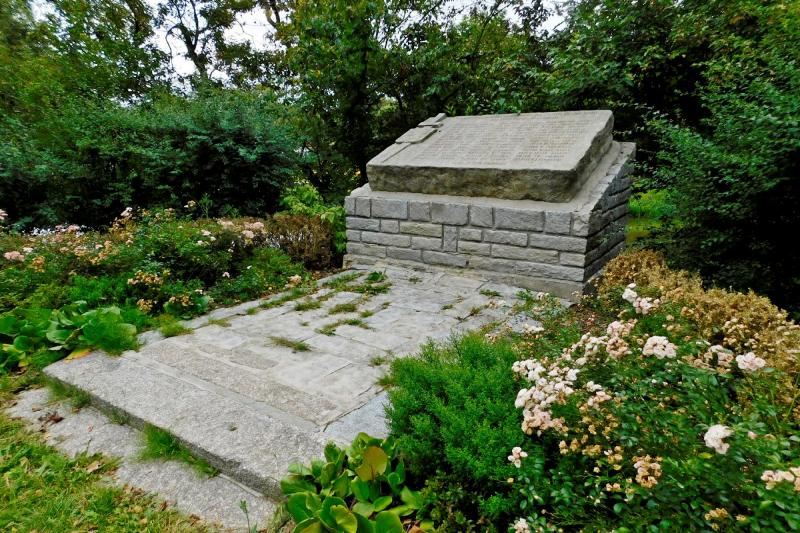 pomník obětem Velkomeziříčské tragédie pomník obětem Velkomeziříčské tragédie