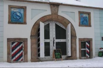 Pohled od vnitřní strany hradeb ( © Petr Turyna 01/2004)