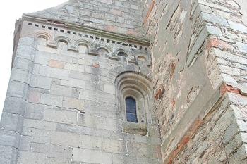 Severní část západního průčelí (© Ivan Grisa, 08/2008)