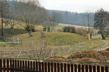 tvrziště od západu (© Pavel Zany Komárek 19. 11. 2012)