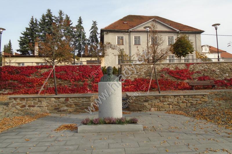 busta Františka Křižíka