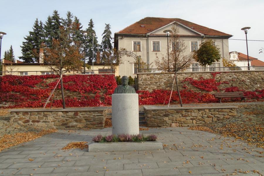 busta Františka Křižíka