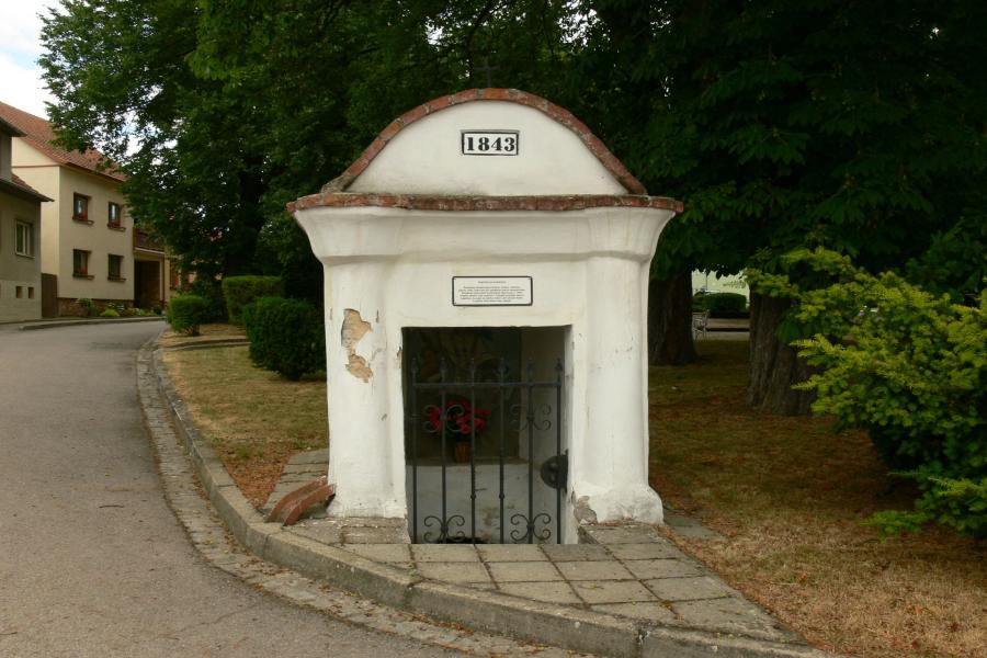 kaple sv. Jana Nepomuckého nad pramenem