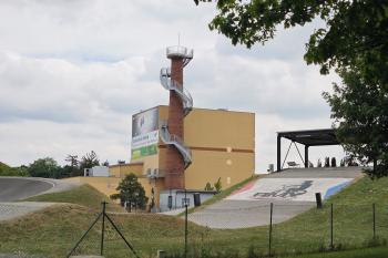 Komec (© Petr Klimecký 05/2025)